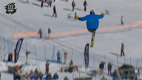 身障運動員挑戰滑雪大招 世界極限運動會首見