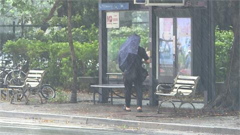 凱米出現「這現象」估宜花登陸　鄭明典示警：雨帶聯想到莫拉克