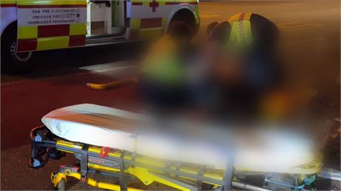 撞況連連！苗栗男衝分隔島　台中「酒駕雙載」撞電桿2死