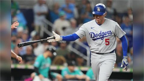 MLB(影)／道奇球星「自由人」膝傷麻煩大了！打擊和守備都受影響下一場坐板凳
