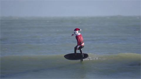 美國史上最冷耶誕節！　佛州千名耶老寒風衝浪募款