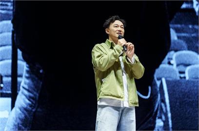 陳奕迅演唱會紀錄片首映 揭光環背後與恐懼並存