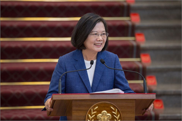 快新聞／蔡英文籲為了台灣回家投票  呱吉助陣喊：選出為台灣做正確決定的人