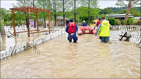快新聞／竹苗大雨成災！卓揆籲立院速審總預算　國民黨團竟冷回：中央隨時可調度救命錢