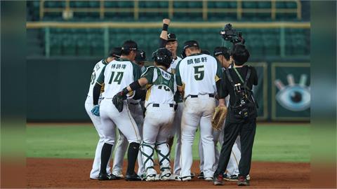 中職(影)／陳文杰單場「鐵支」登安打王寶座！坎南轉隊後奪首勝台鋼再並列龍頭