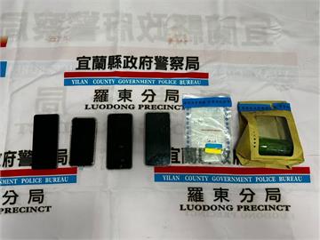 投資虛擬幣損失上百萬急報警　逮夫妻檔車手意外揪「這身分」