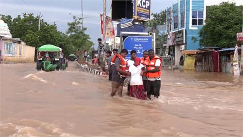 印度東南部豪雨成災　至少32人死亡