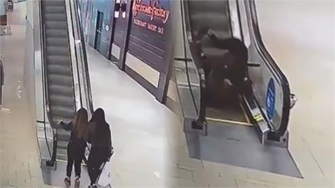 2女購物完搭手扶梯30秒仍在原地　網笑：購物袋都上去了