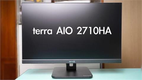 比自己組 ITX 更好看也更划算！terra AIO 2710HA