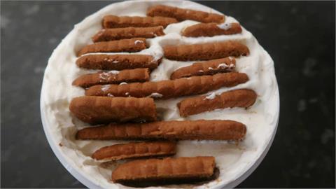 「日本起司蛋糕」風靡美國　餅乾插進希臘優格　簡易料理