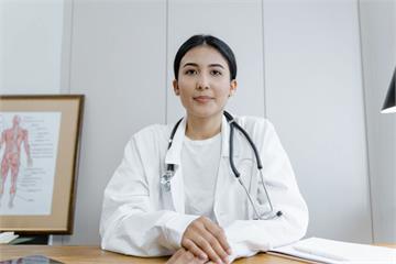 58歲婦身上「一現象」以為回春 竟是癌細胞已竄5處!