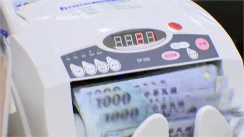 手機跳傳通知「被錢砸醒」！鴻海117億分紅入帳「有人爽領破百萬」最大金雞母曝