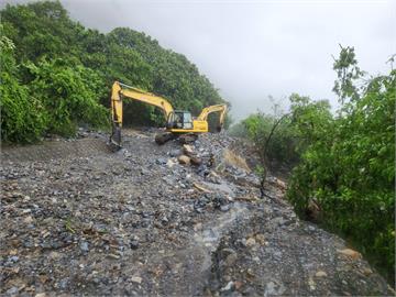 蘇花和仁-崇德坍方　緊急封路搶修