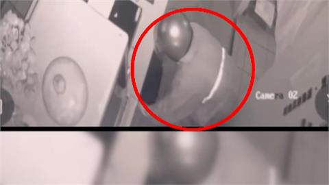 連續曠職20天被開除！　男離職後偷保險箱「2.5萬全花光」