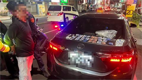 吸毒吸到恍神違停　男遭警方盤查赫見35包毒咖啡