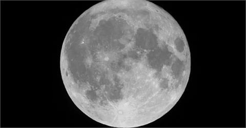 快新聞／99年來僅有4次！「超級藍月」今登場　記得「這時間」抬頭望月