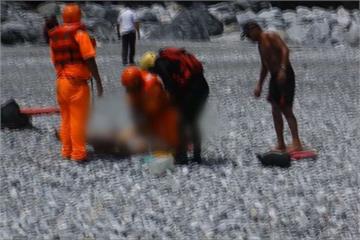 花蓮海邊垂釣遭浪捲走 男落水尋獲不治