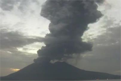 快新聞／旅客注意！日本九州鹿兒島「櫻島火山」再爆發　火山灰直衝5000公尺高