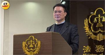 快訊／總統令黃謀信升任法務部政務次長　廉政署長馮成接常次