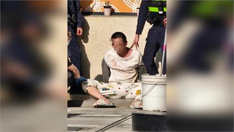 快新聞／模仿犯接二連三？新北三峽也爆「雙刀怪客」出沒　警到場壓制逮人