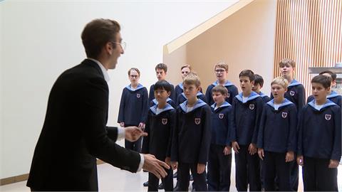 維也納「少年合唱團」快閃故宮　歌聲驚豔全場