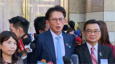 黃國昌狗仔風波未歇　出席國慶大會遭質疑「不覺得尷尬？」