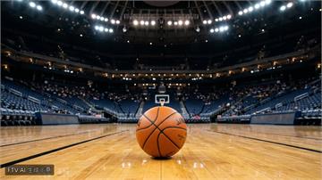 NBA自由市場開張！前鋒John Collins傳以3年5100萬美元加盟活塞