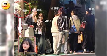 「蓁」男伴現蹤1／俐蓁披Cooper外套暖身　與黑黑三人同行返家