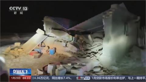 快新聞／房屋倒塌畫面曝！中國新疆規模7.1地震「至少3傷」　1孩童被壓救出