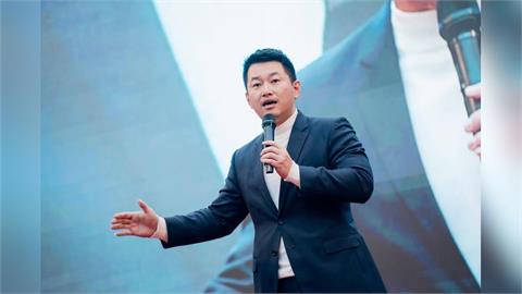 柯文哲突喊綠營「3人黃金陣容」！陳柏惟被指「選台中」親自回應了