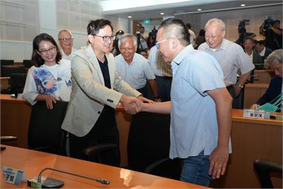 快新聞／童子賢稱派系為綠電開槍才叫二流國家　林俊憲：政策討論應尊重對方立場