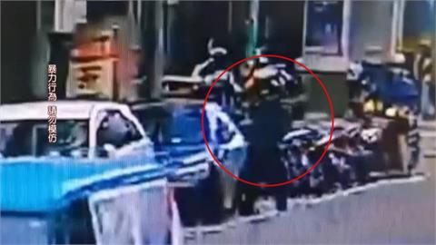 借勞力士錶討不回當街砸車！好友反目成仇互相提告
