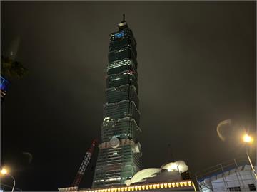 「Earth Hour關燈一小時」活動　台北101、超商、金控關燈響應