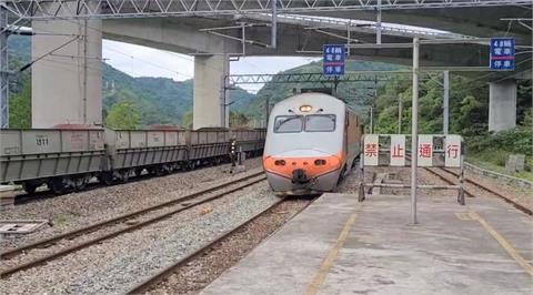 快新聞／台鐵宣布臨軌工程作業「全面停工」　待充分完成準備再復工