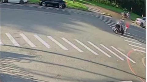 花蓮７旬騎士行經路口未注意　過馬路８旬婦遭衝撞頭部出血