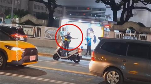 行車糾紛2駕駛爆衝突　女警「碧玉姐」介入霸氣喝斥