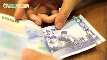 宮廟會計數錢數到「媽媽手」　體外震波幫助擺脫疼痛