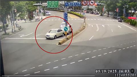 三峽車禍畫面陸續曝有新疑點　肇事駕駛案發前疑先在市區繞路？