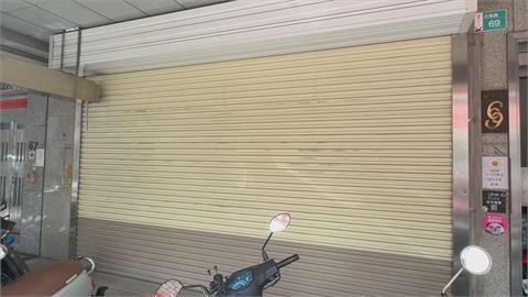 又爆食安問題！撒米斯加料？　台南早餐店紅茶裡竟有蠟筆、夾子