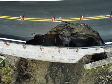 快新聞／太平山道路邊坡崩塌「逾10層樓」　休園到「這天」