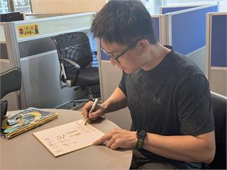 才剛假釋期滿！童仲彥自曝驚人「新身分」　粉絲全看傻：了不起會考