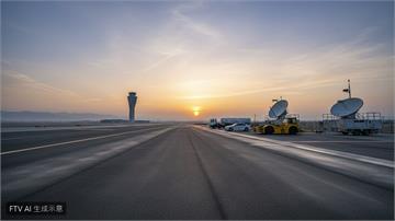 紐約拉瓜地亞機場跑道修復重啟！天坑攪局連假疏運　逾百航班受延誤