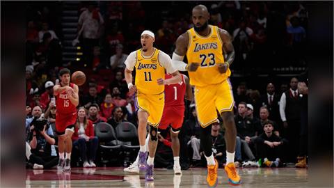 NBA(影)／詹姆斯開啟「國王模式」接管戰局！湖人成功關門淘汰火箭晉級