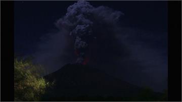 火山再噴發！峇里島機場緊急關閉16小時