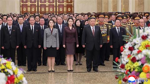 金正恩愛女首赴錦繡山謁陵  分析：可能獲選第一書記
