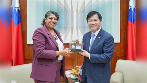 快新聞／接見貝里斯教育部次長馬希雅　林佳龍： 台貝攜手培育人才