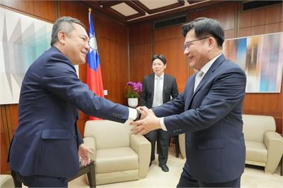 快新聞／外交部長林佳龍會見日本「老朋友」鈴木英敬　感謝支持台日交流
