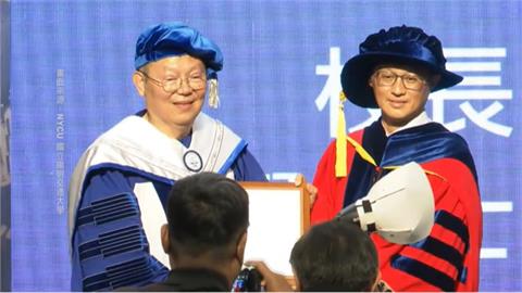 隨身碟之父！　群聯執行長潘健成獲頒陽明交大名譽博士
