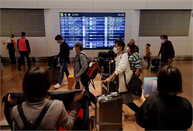 日本解封後外國觀光客大增 2022年入境人數達383萬