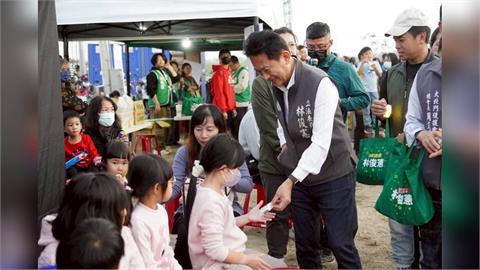快新聞／耶誕節將至！林俊憲連年台南送歡樂　紙風車劇團再度感動大小朋友